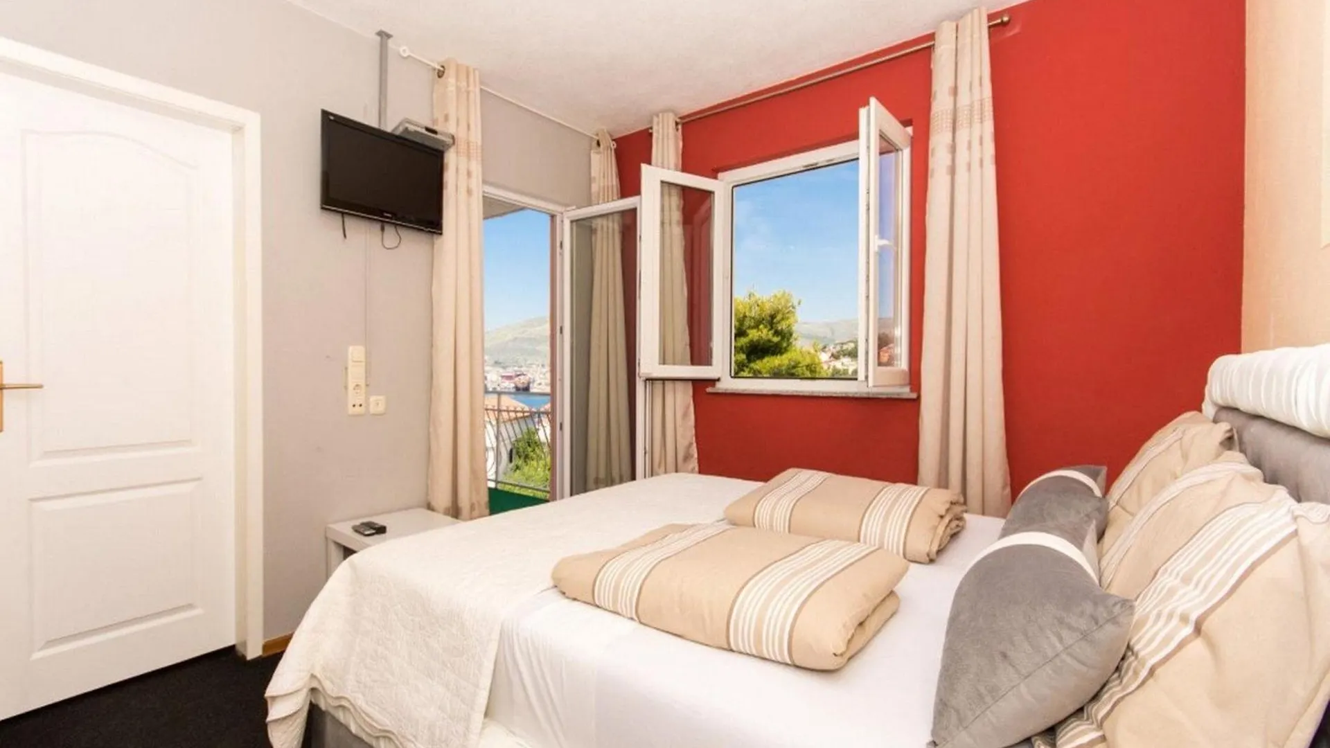 Villa Stil - One Bedroom Apartment With Balcony And Sea View 102 Trogir