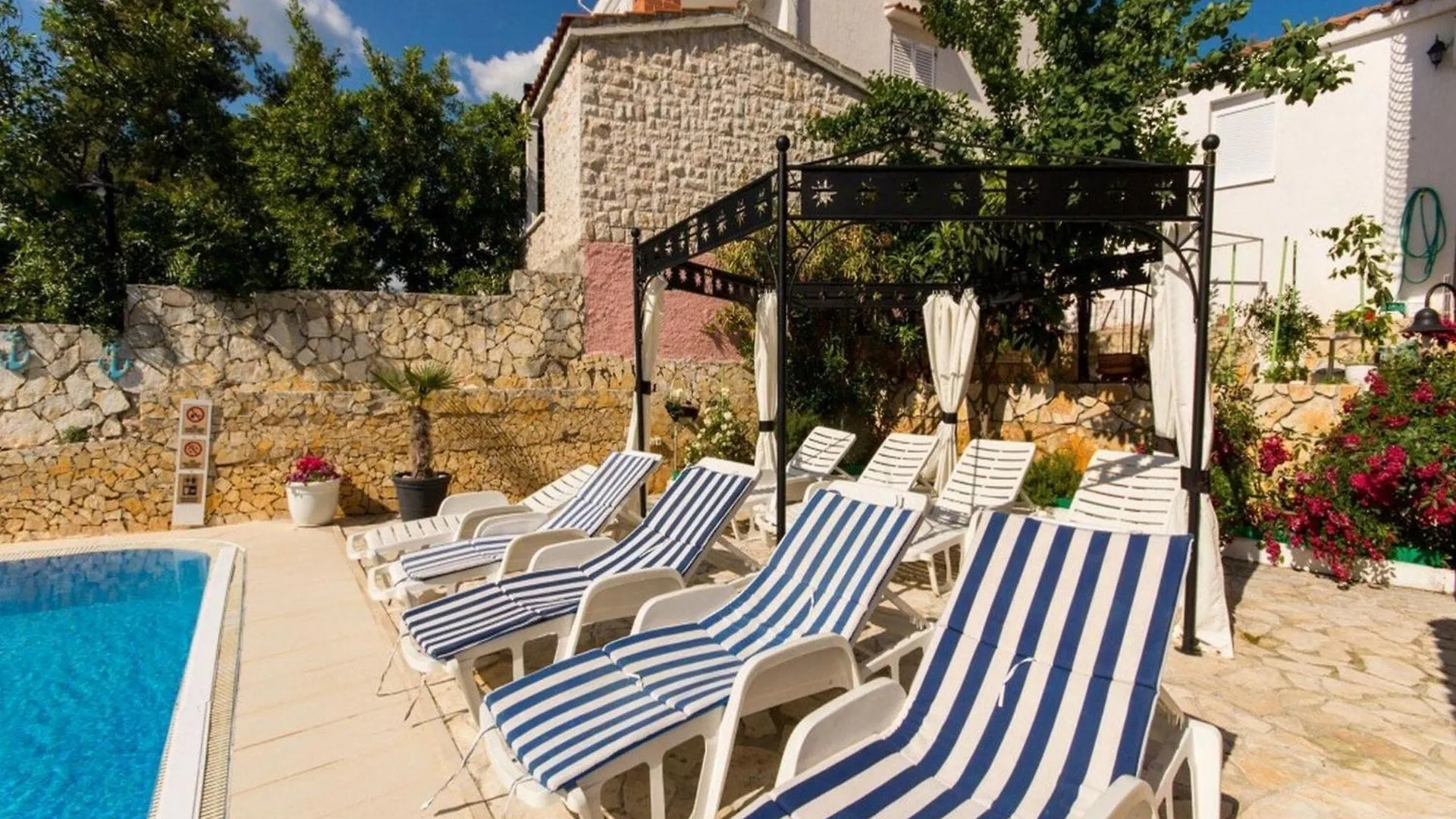 Villa Stil - One Bedroom Apartment With Balcony And Sea View 102 Trogir