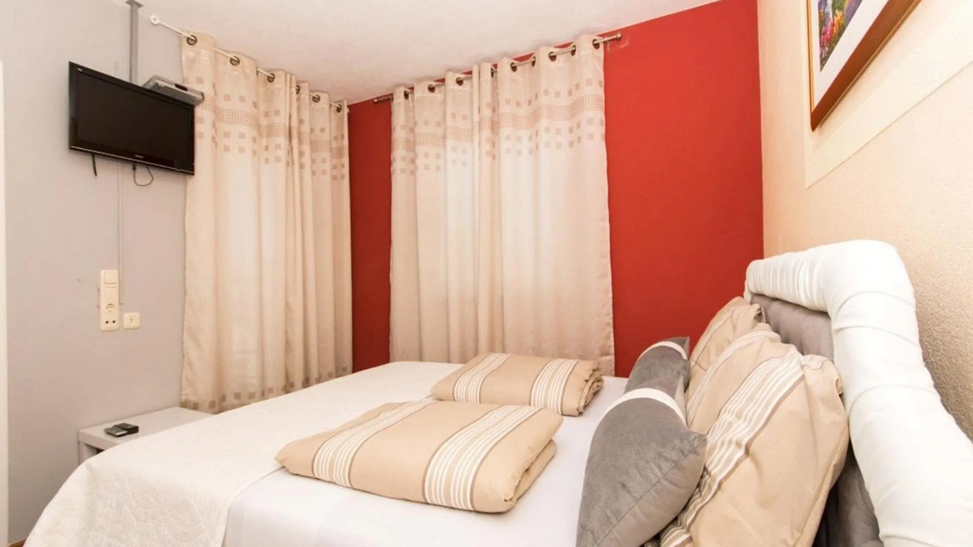 Villa Stil - One Bedroom Apartment With Balcony And Sea View 102 Trogir 0*,  Croatia