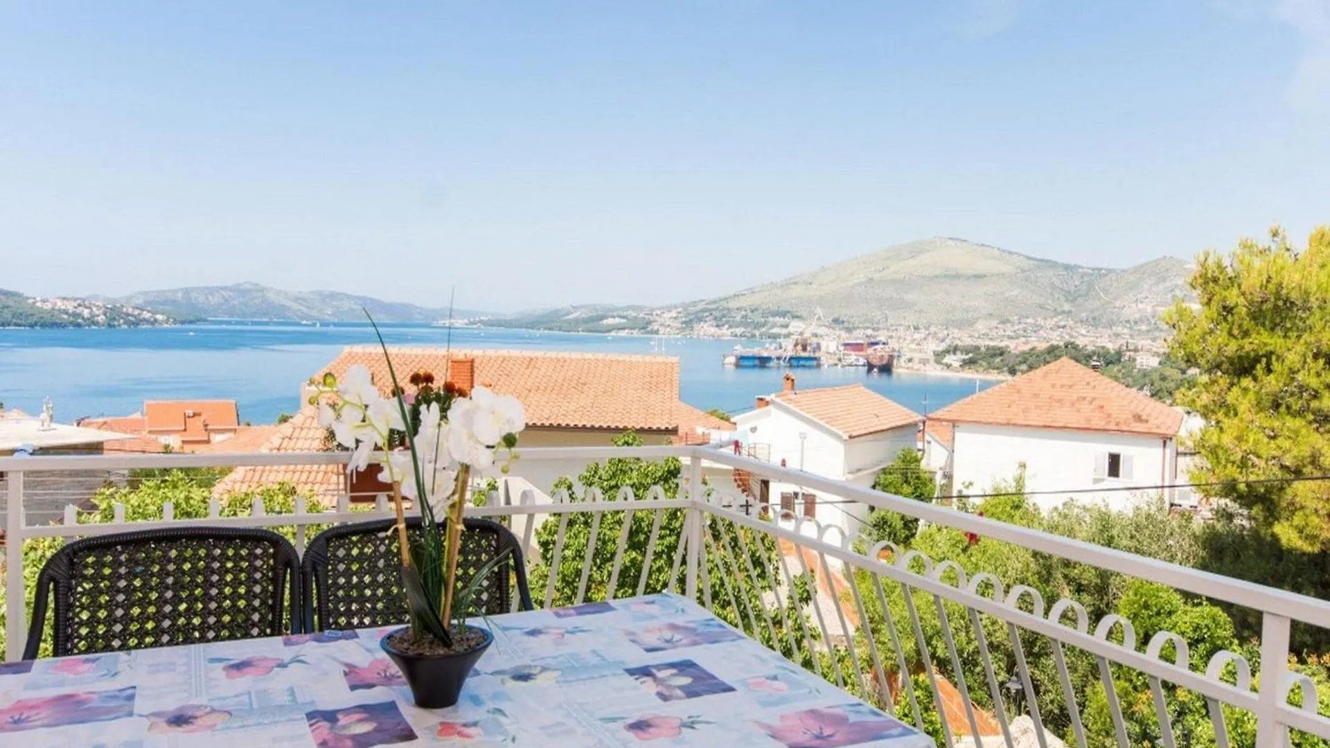Villa Stil - One Bedroom Apartment With Balcony And Sea View 102 Trogir